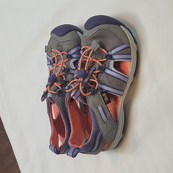 Teva Manatee Sport Sandals. - Picture 2 of 13